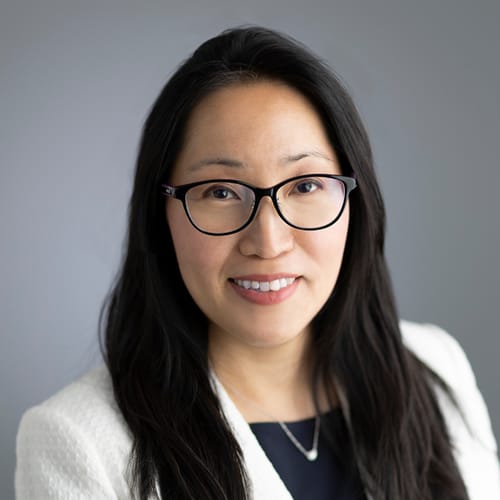 Headshot of Elizabeth Ahn, LPC