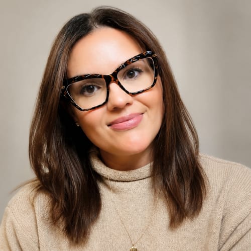Headshot of Adaliz Garces, LPC
