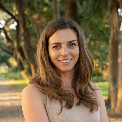 Headshot of Roxanne Rondeau, LMHC