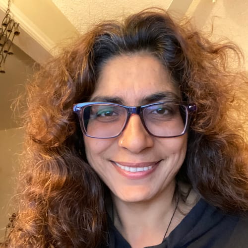 Headshot of Vimmi Jaggi, LCSW