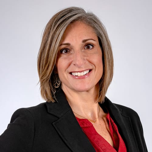 Headshot of Elizabeth Murphey, LCSW