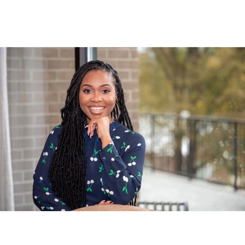 Headshot of Torquesia Smith, LCSW