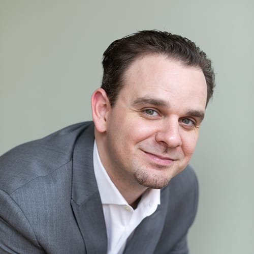 Headshot of Dane Snyder, LCPC