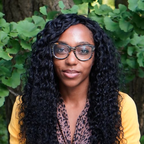 Headshot of Lynnikka Draper, LPC