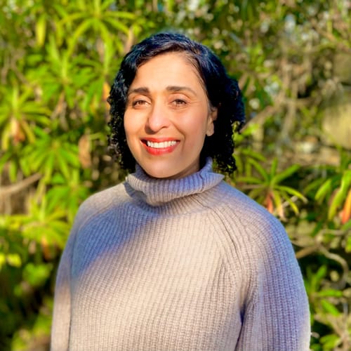Headshot of Nishi Gupta, LCSW