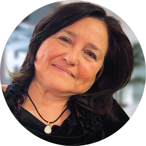 Headshot of Elisabeth Moreno, LICSW