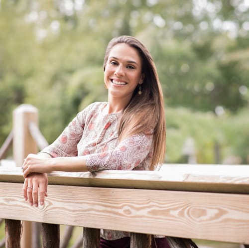 Headshot of Angela Fahmy, LPC