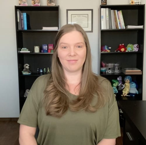 Headshot of Amber Adams, LPC