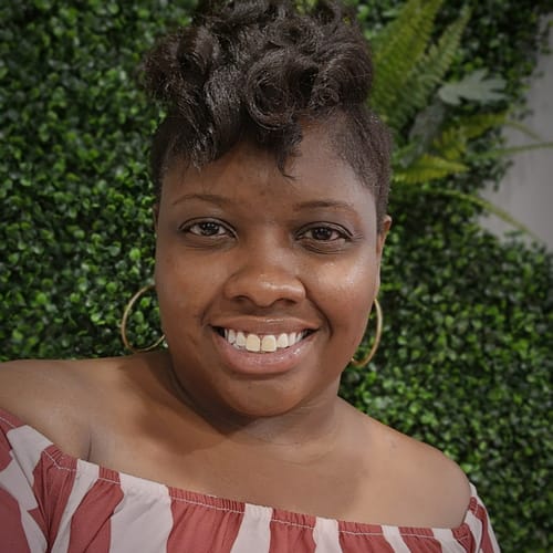 Headshot of Shalonda Alston, LCSW