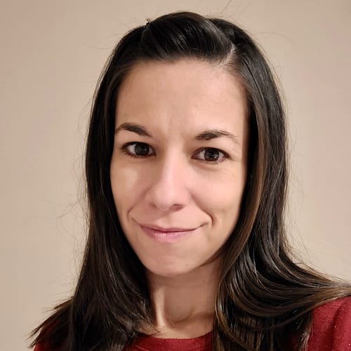 Headshot of Jenny Canales, LMHC_OUT_OF_STATE