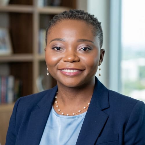Headshot of Mavis Efuetngu, Pmhnp-Bc, APRN_CNP