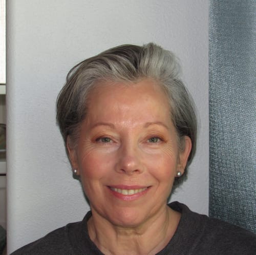 Headshot of Kathy Greathouse, MFT