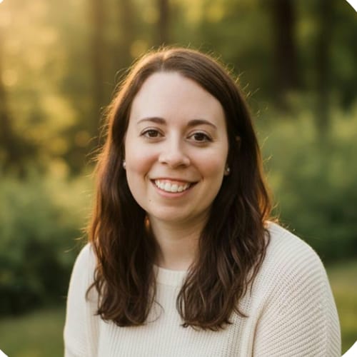 Headshot of Jenna Froug, LCSW