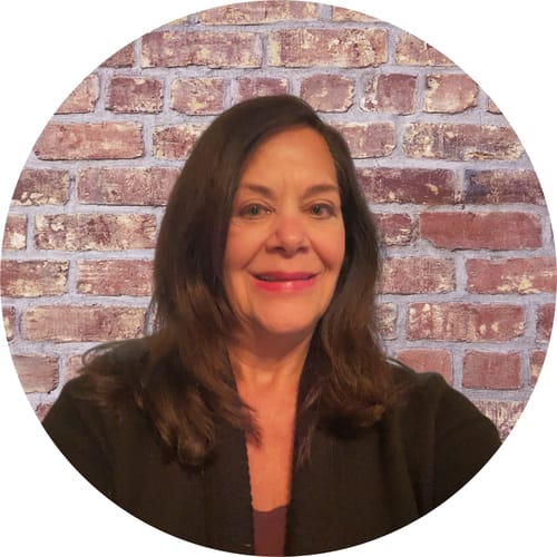Headshot of Robin Hoffman, LPCC