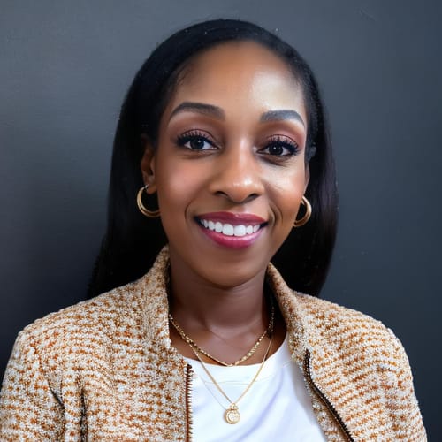 Headshot of Olateju Odumosu, APN