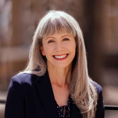 Headshot of Jennifer Myers, LMFT