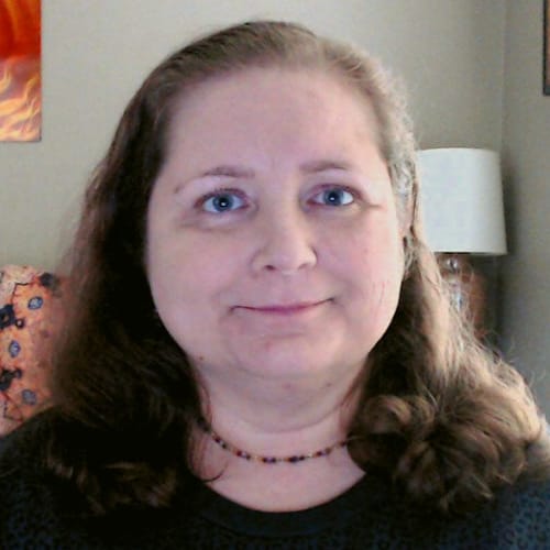 Headshot of Lisa Wyatt, LMFT
