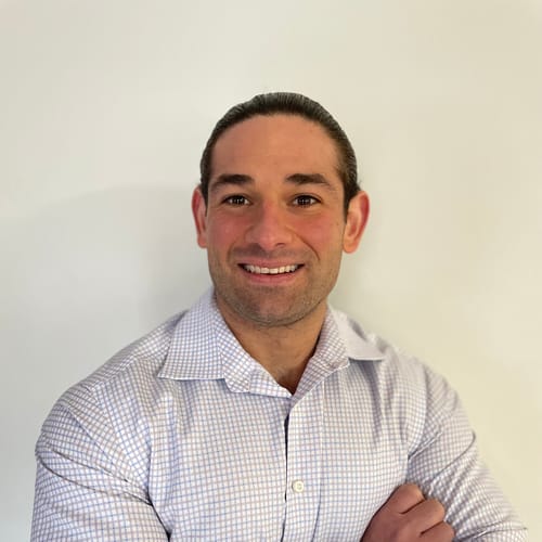 Headshot of Victor Roveda, LPC