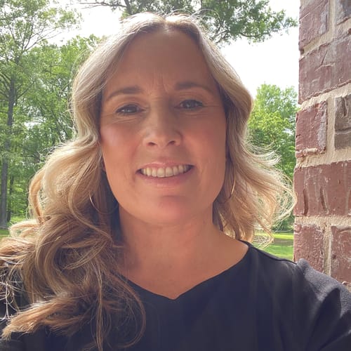 Headshot of Sherrie Saenz, LPC