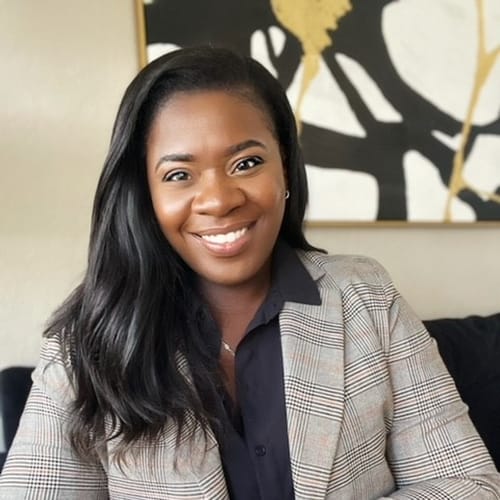 Headshot of Cassandre Rattray, LMFT
