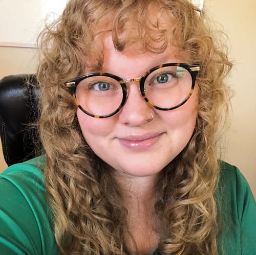 Headshot of Lauren Blue, LCMHC