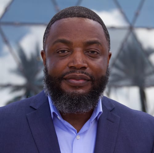 Headshot of David Shaw, LCSW