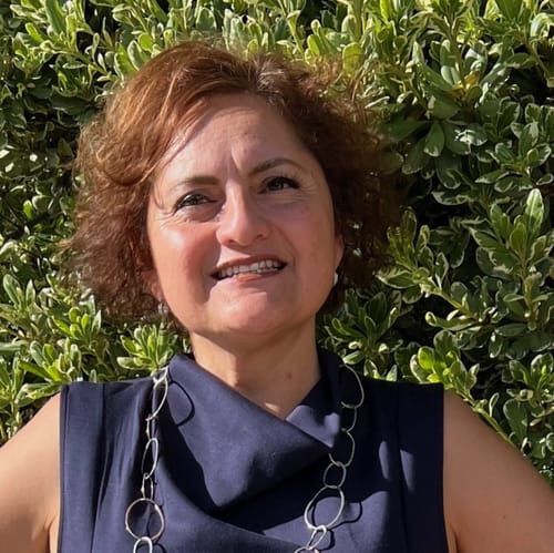 Headshot of Giselle Lopez, LCSW