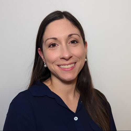 Headshot of Loretta Battistoni, LCSW