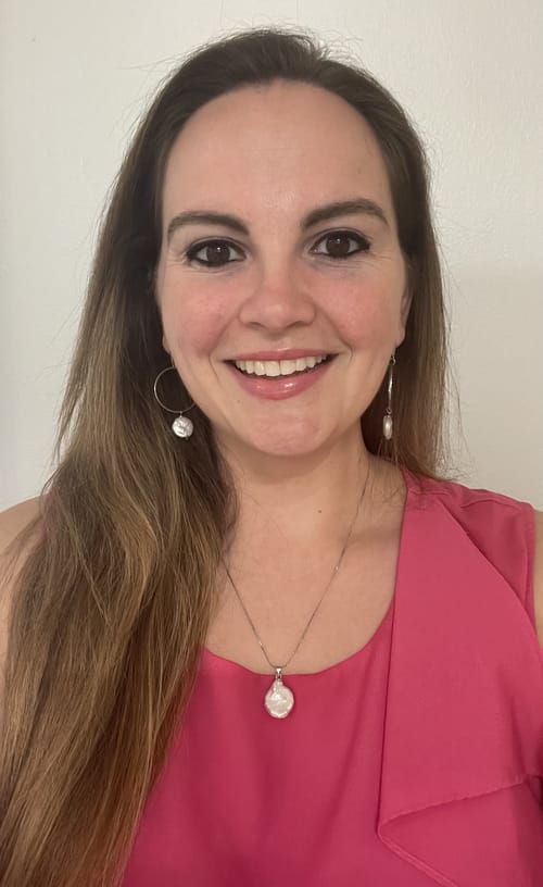Headshot of Camille Benito, LICENSED_PSYCHOLOGIST
