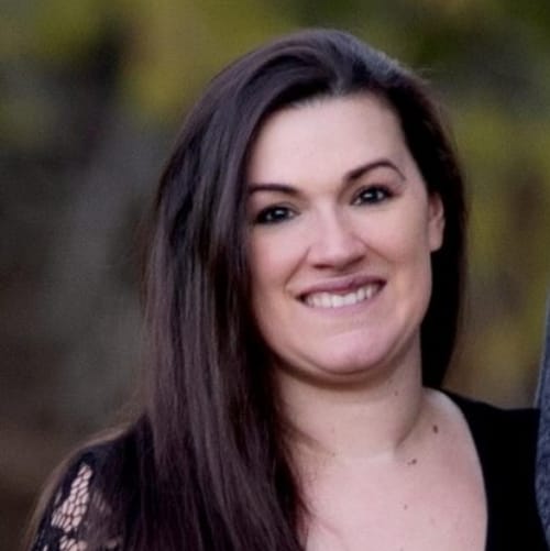 Headshot of Darcy Ciesynski, LCSW