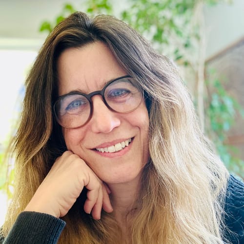 Headshot of Carolyn LeRoy, LCSW