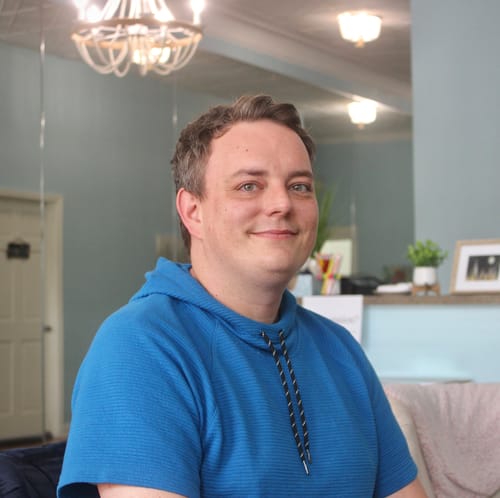 Headshot of Adam Middleton, LPC