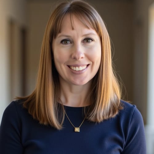 Headshot of Amanda Smith, LCSW