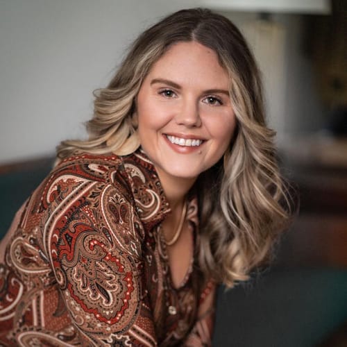 Headshot of Lindsay LaBorde, LMHC_OUT_OF_STATE