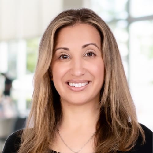 Headshot of Angela Almeida, LICENSED_PSYCHOLOGIST
