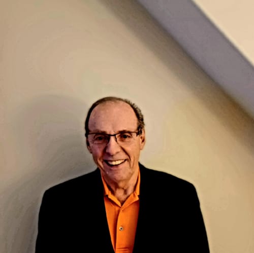 Headshot of Michael Tiano, LMHC