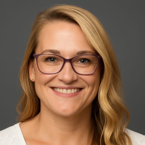 Headshot of Kellyanne Richmond, LPC