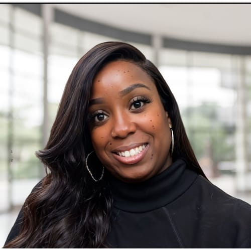 Headshot of Rasheda Terry, LPC