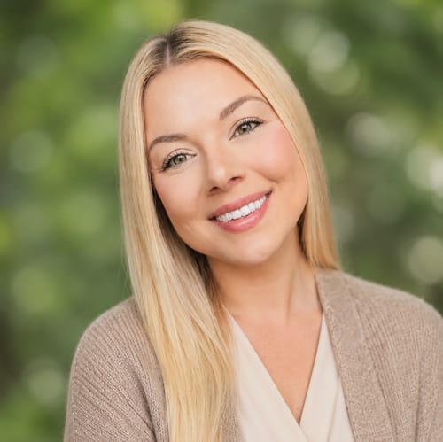 Headshot of Martina Hines, LMHC