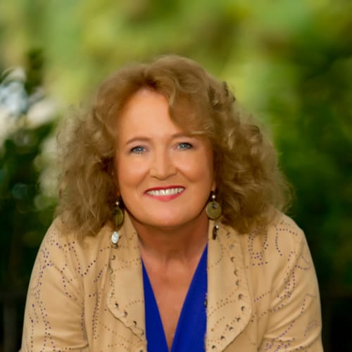 Headshot of Saralee Kramer, LMFT