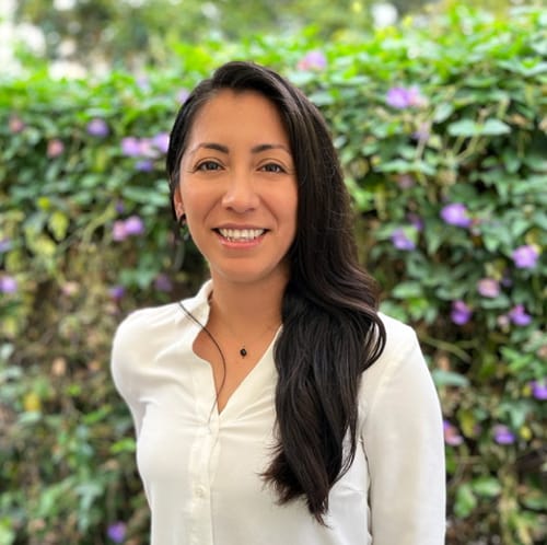 Headshot of Corina Martinez, LCSW