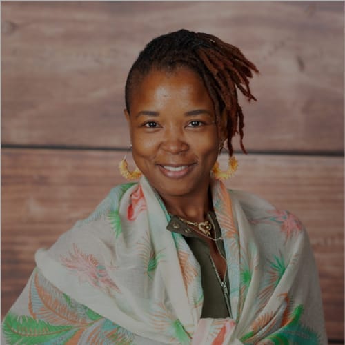Headshot of Tonya Peart, LPC