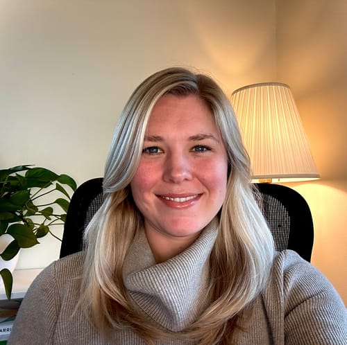 Headshot of Sam Lunde, LCSW