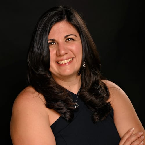 Headshot of Amanda Sciarrotta-Farell, LMHC