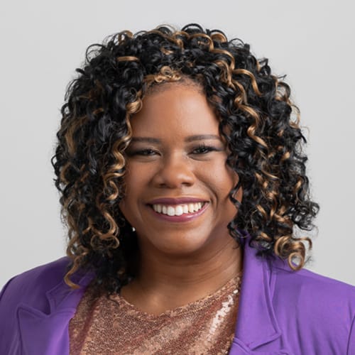 Headshot of Pamelea Chapelle-Lyons, LPC