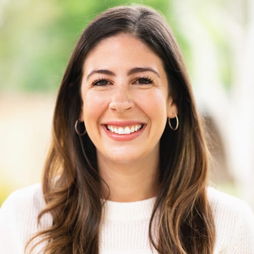 Headshot of Rikki Veksler, LCSW