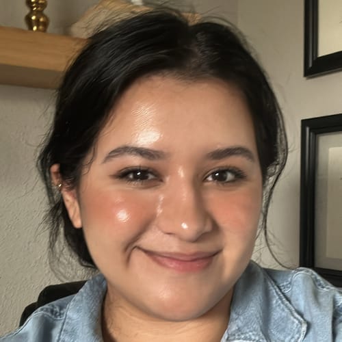 Headshot of Ileana Gonzalez, LPC