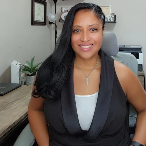 Headshot of Shirley Hernandez, LCSW