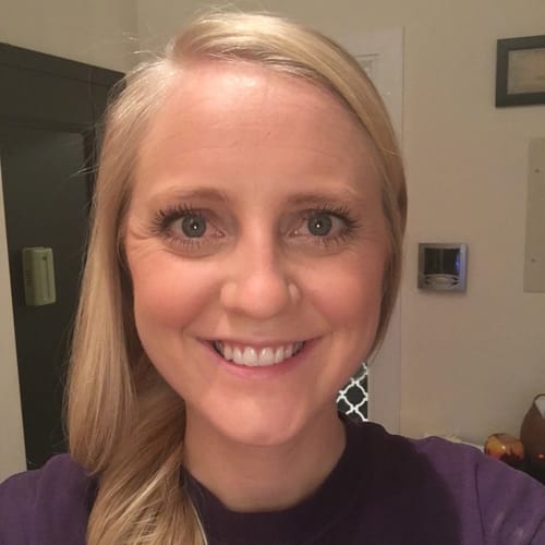 Headshot of Melissa Varda, NP