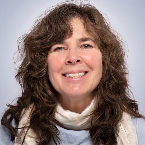 Headshot of Elisabeth Steiner Smith, LICSW